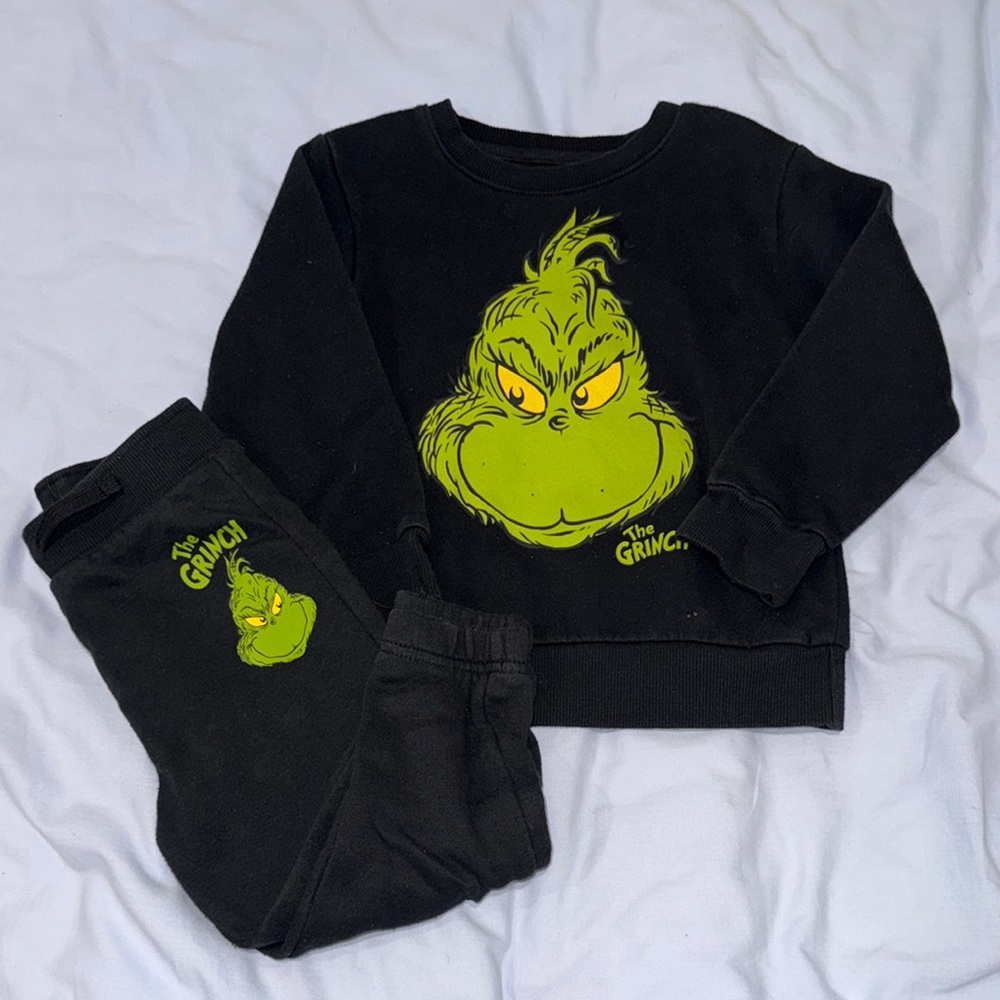 The Grinch Black Sweatshirt and Pants Set